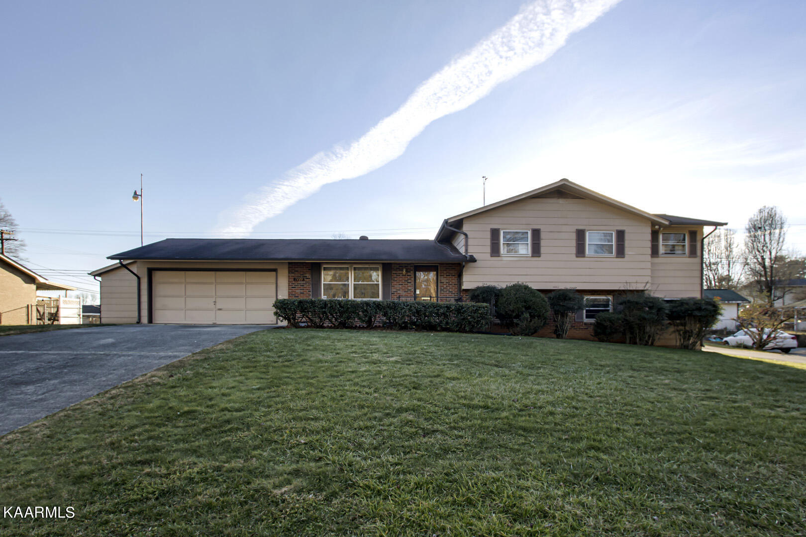 7729 Widdecomb Road Powell, TN 37849 - Photo 1 of 44 01_WiddecombRoad_7729_Front