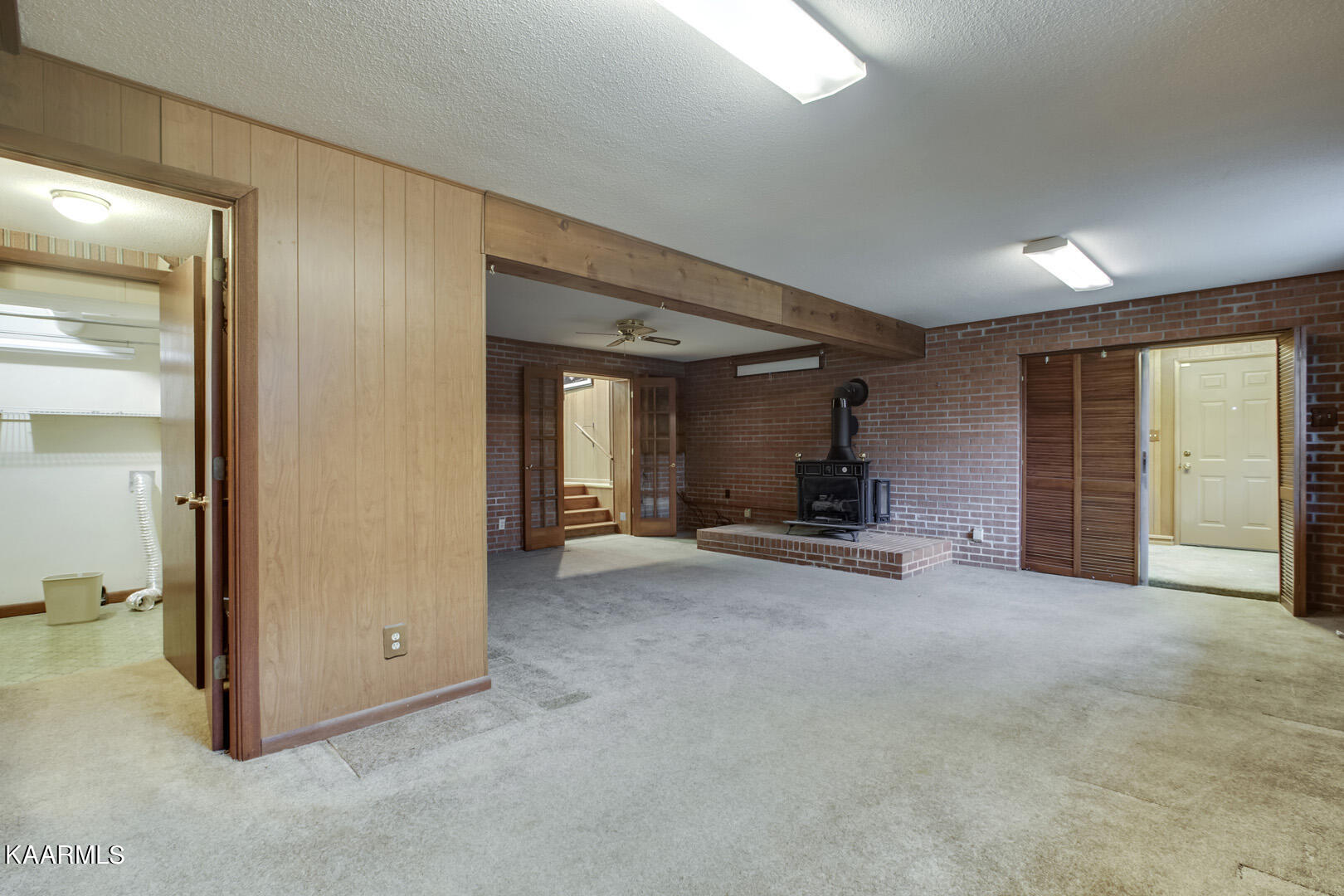 7729 Widdecomb Road Powell, TN 37849 - Photo 34 of 44 34_WiddecombRoad_7729_Family03