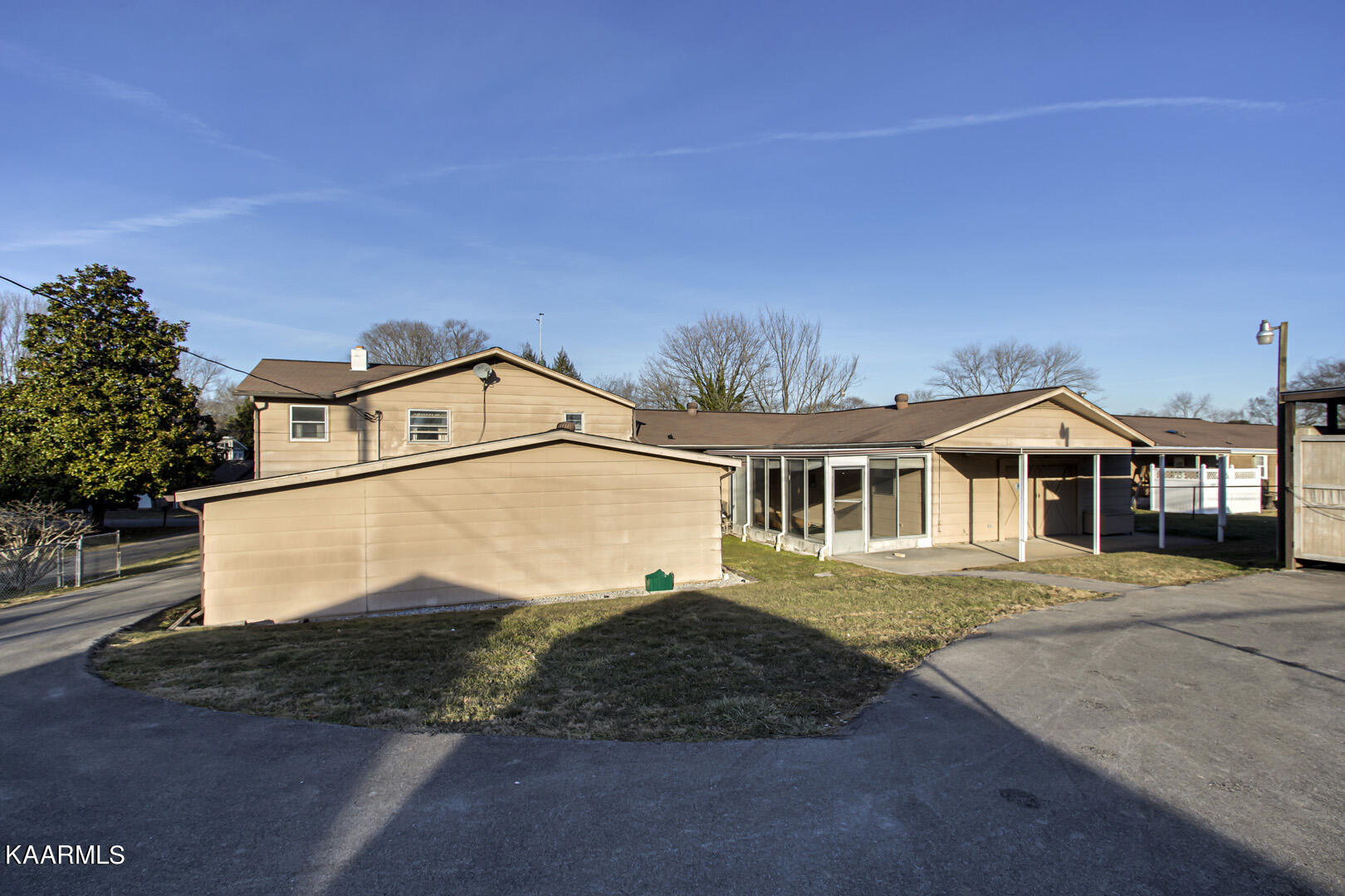 7729 Widdecomb Road Powell, TN 37849 - Photo 42 of 44 42_WiddecombRoad_7729_Back