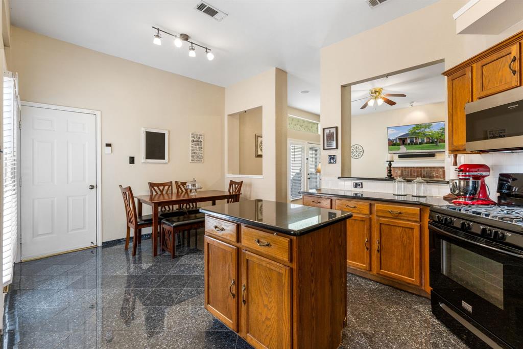 901 Rutherford Drive Mesquite, TX 75149 - Photo 12 of 30
