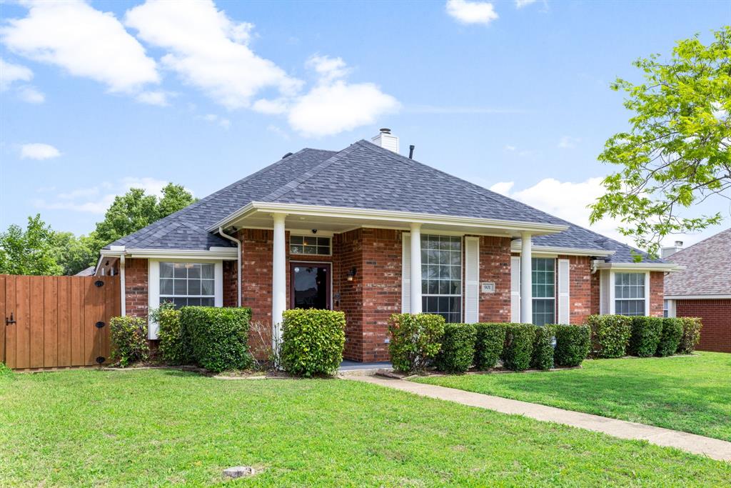 901 Rutherford Drive Mesquite, TX 75149 - Photo 3 of 30