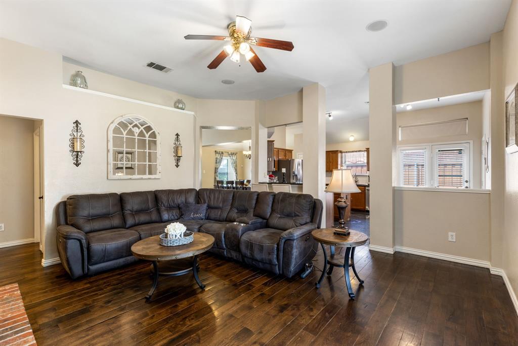 901 Rutherford Drive Mesquite, TX 75149 - Photo 9 of 30
