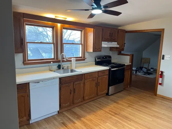 $1,895 | 24 Pleasant Street, Unit 3, Wakefield, MA 01880