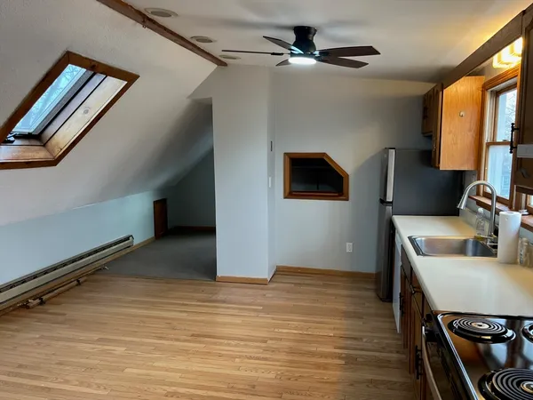 $1,895 | 24 Pleasant Street, Unit 3, Wakefield, MA 01880