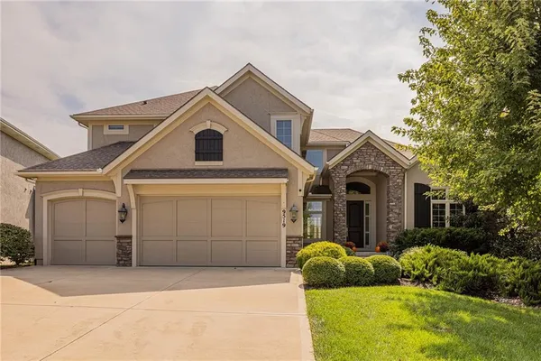 $1,225,000 | 9519 West 151st Terrace, Overland Park, KS 66221