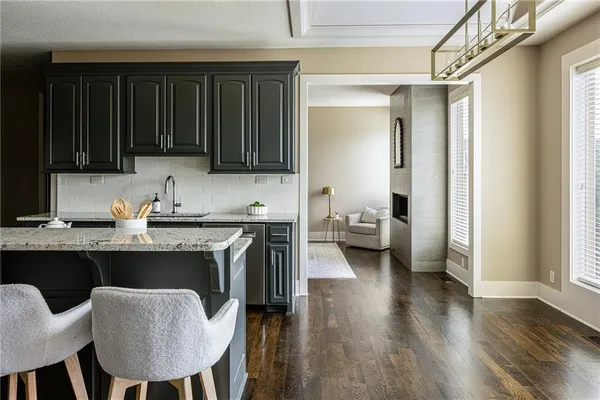 $1,225,000 | 9519 West 151st Terrace, Overland Park, KS 66221