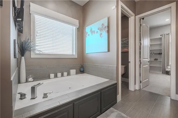 $1,225,000 | 9519 West 151st Terrace, Overland Park, KS 66221