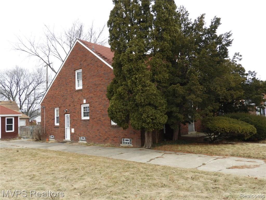 8311 Rolyat Street Detroit, MI 48234 - Photo 2 of 17