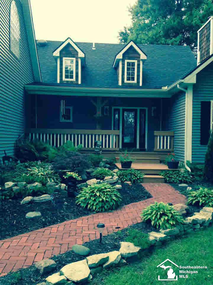 3449 West Erie Road Temperance, MI 48182 - Photo 2 of 25 20438156-1.JPG