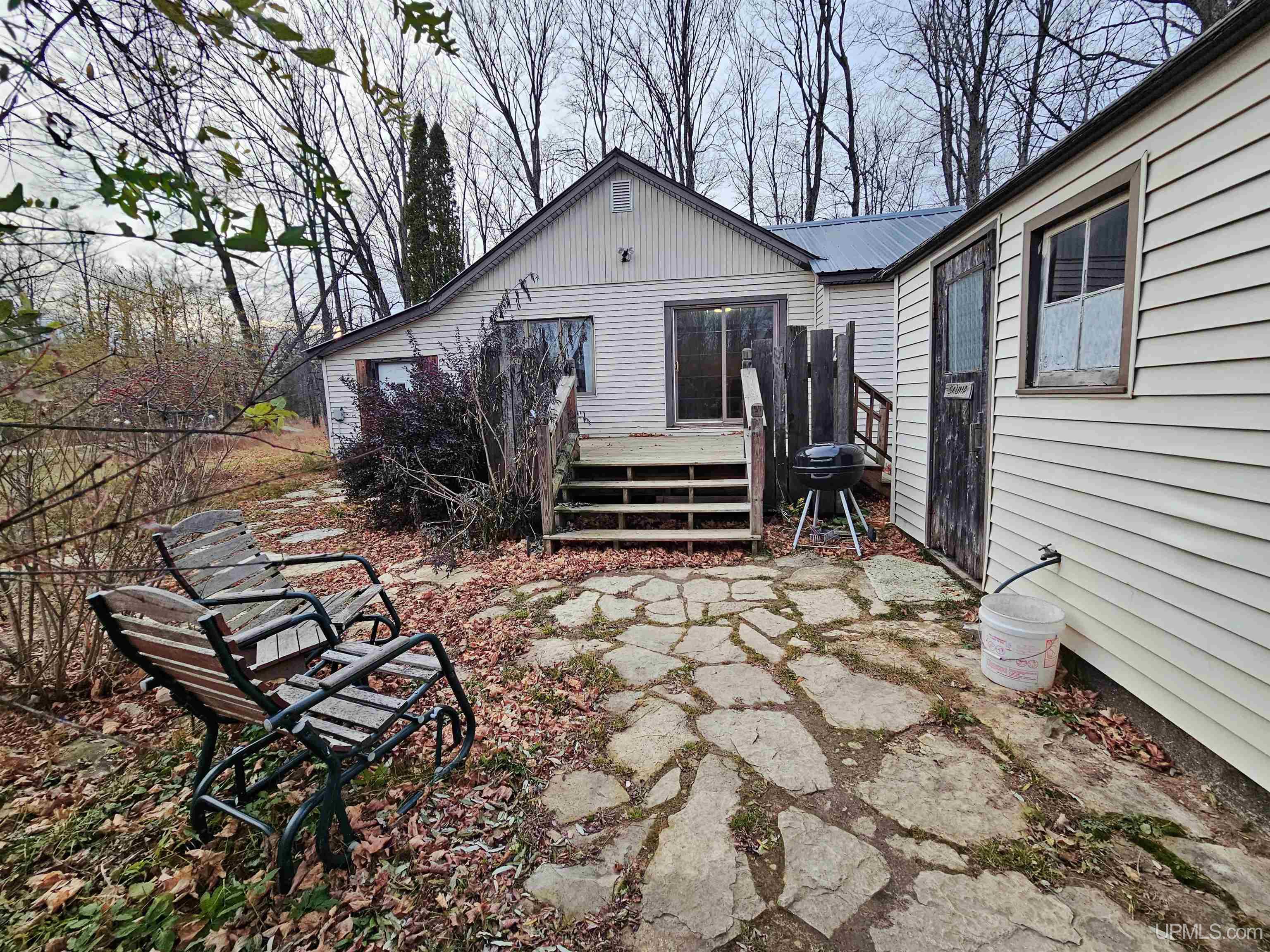 1388 West Maple Ridge 37 Road Rock, MI 49880 - Photo 4 of 44