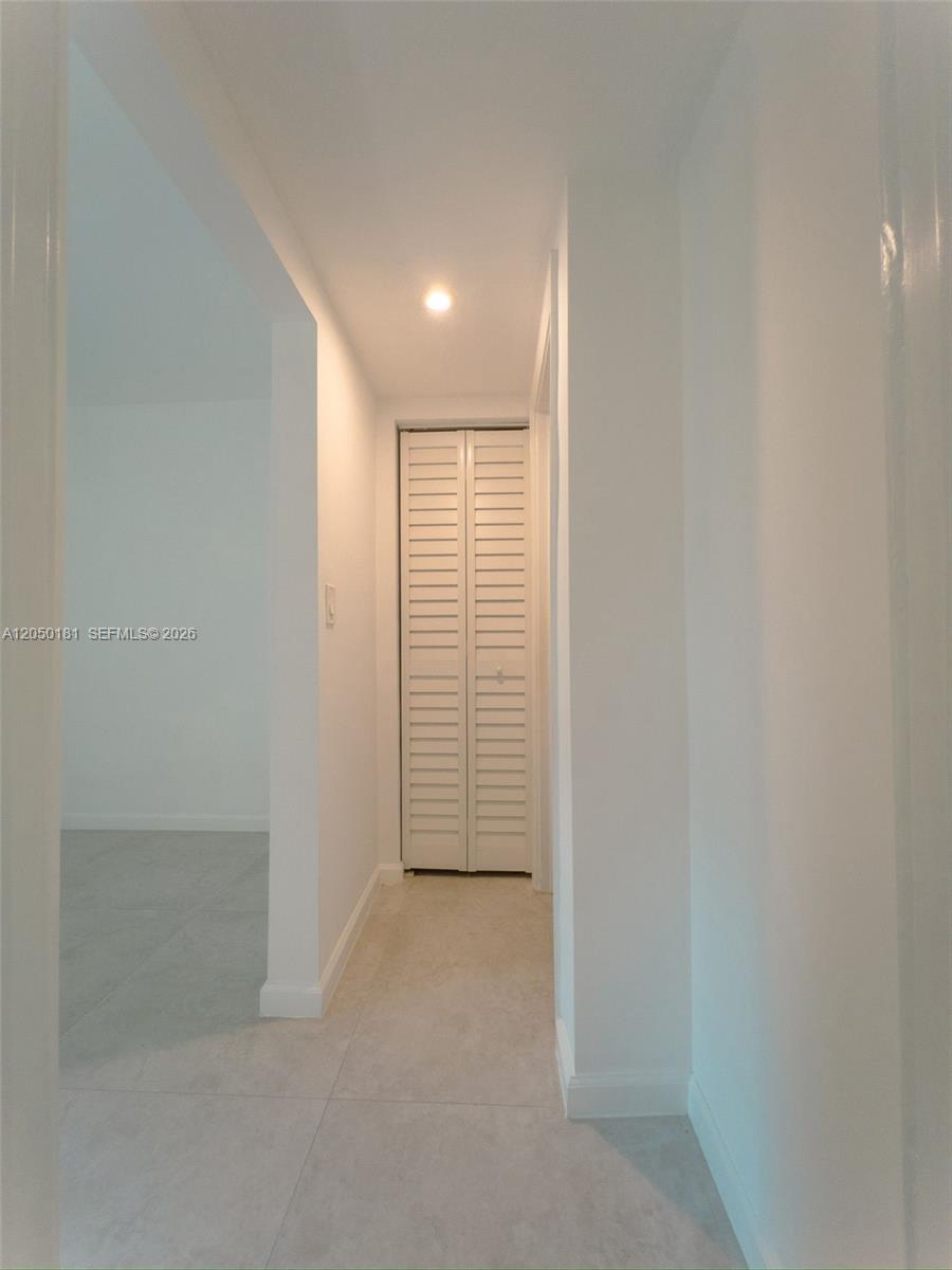 3676 Oak Avenue, Unit 6 Miami, FL 33133 - Photo 8 of 20