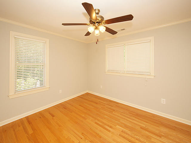 780 Milldenhall Road Mount Pleasant, SC 29464 - Photo 17 of 20 27