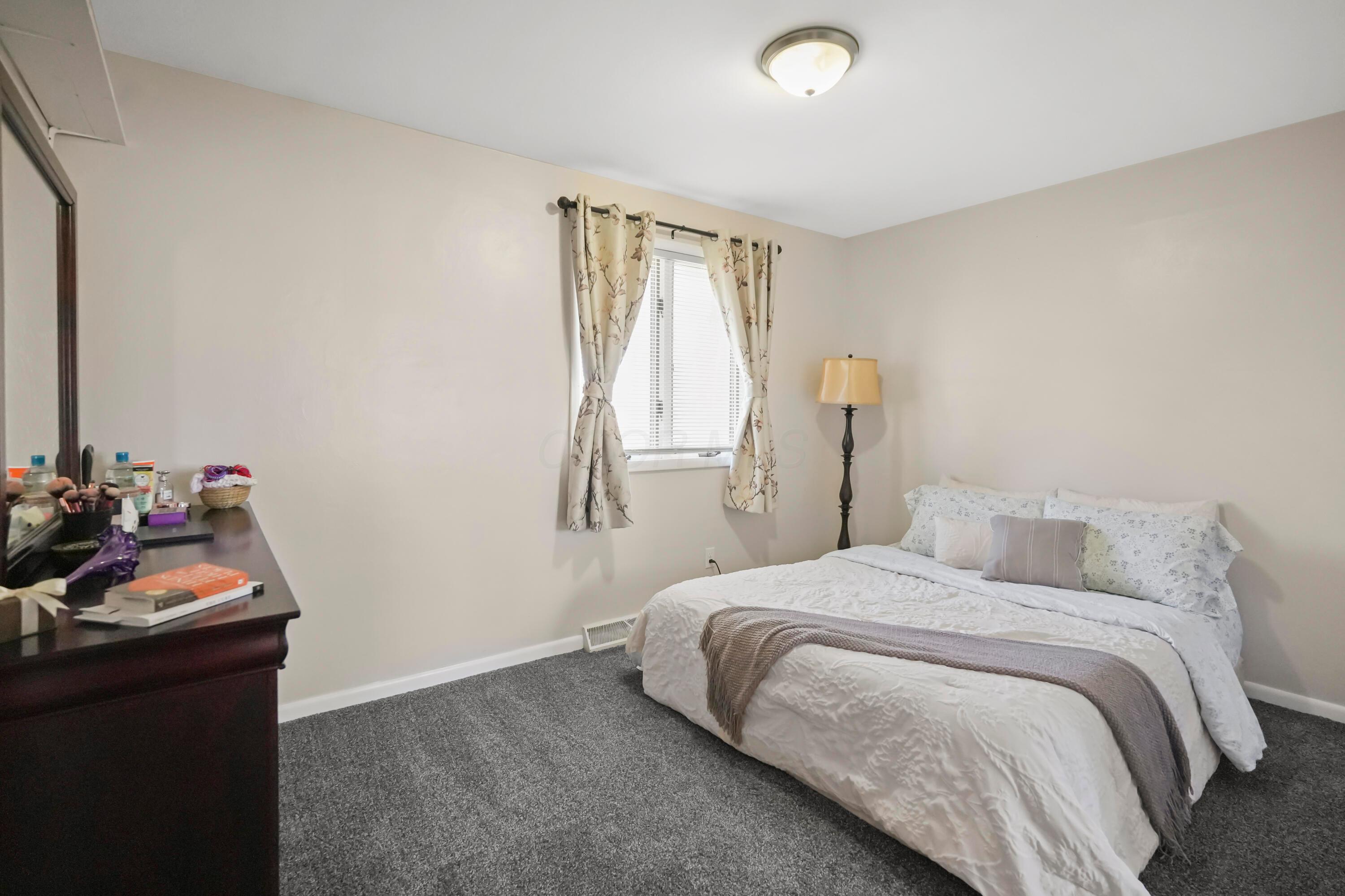 110 Hilltop Road Mansfield, OH 44906 - Photo 12 of 39 11