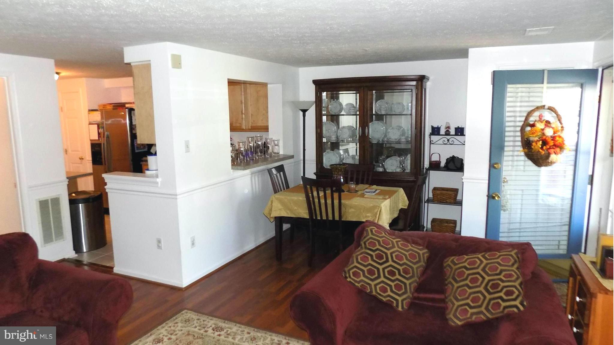 592 Cascade Way Frederick, MD 21703 - Photo 2 of 30 Living Room