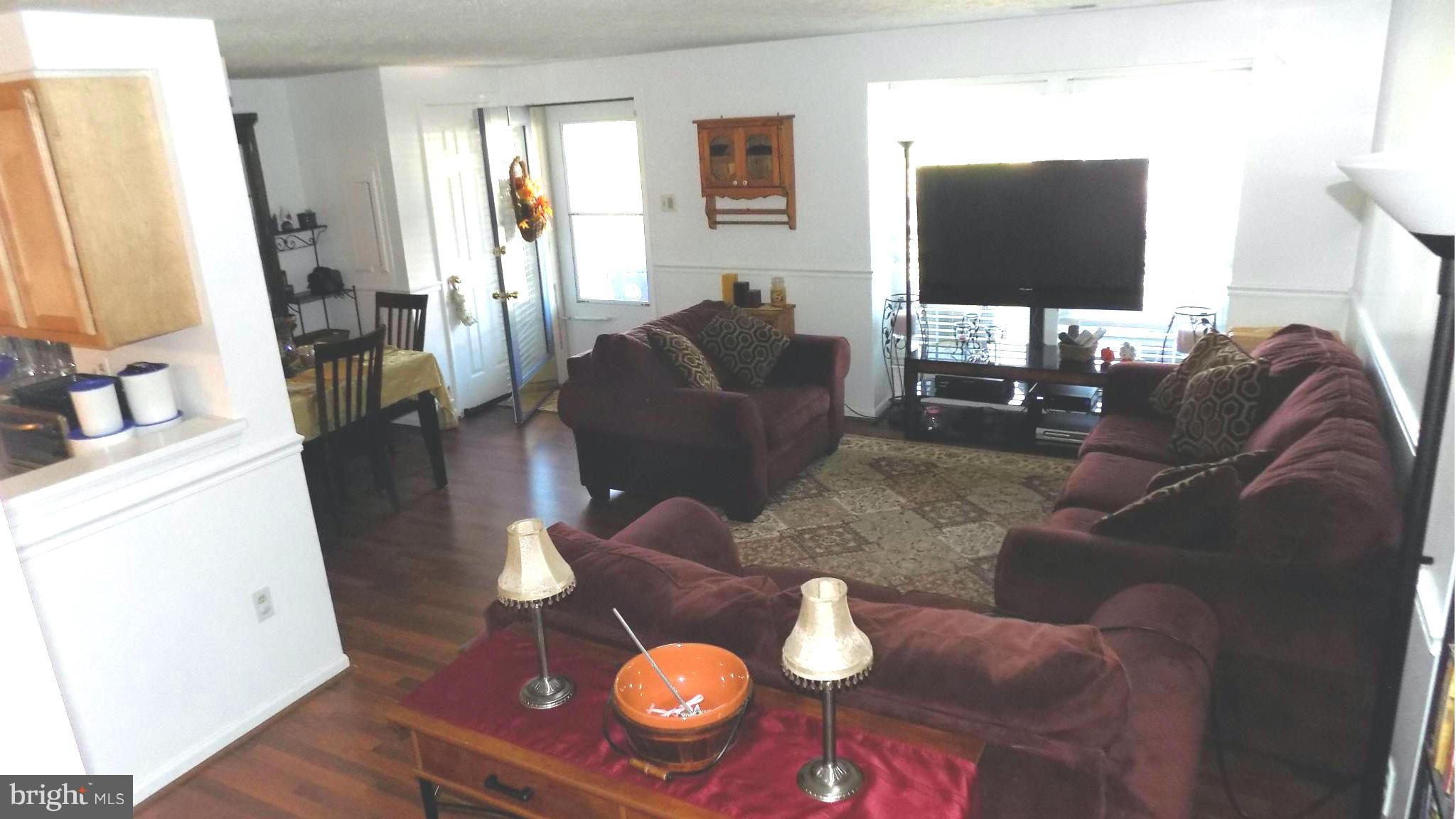 592 Cascade Way Frederick, MD 21703 - Photo 5 of 30 Living Room