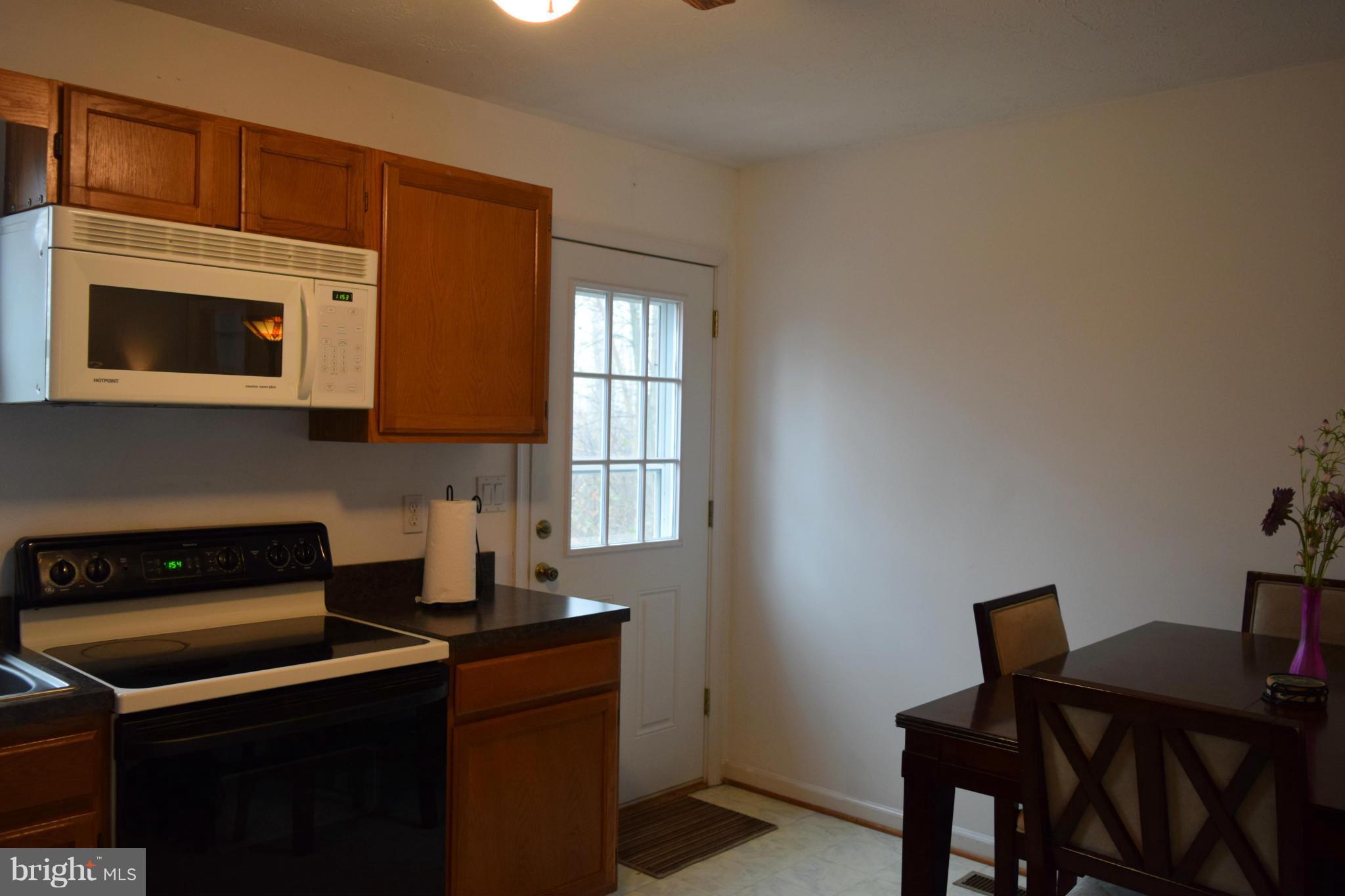 2746 High Top Road Linden, VA 22642 - Photo 12 of 30 Kitchen