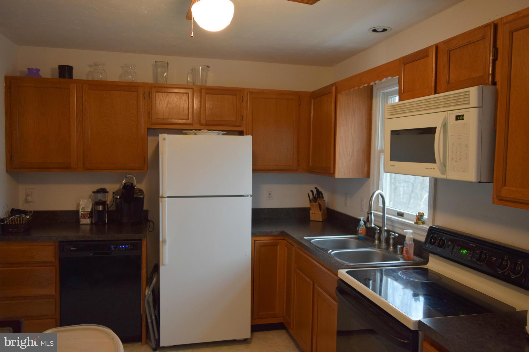 2746 High Top Road Linden, VA 22642 - Photo 6 of 30 Kitchen