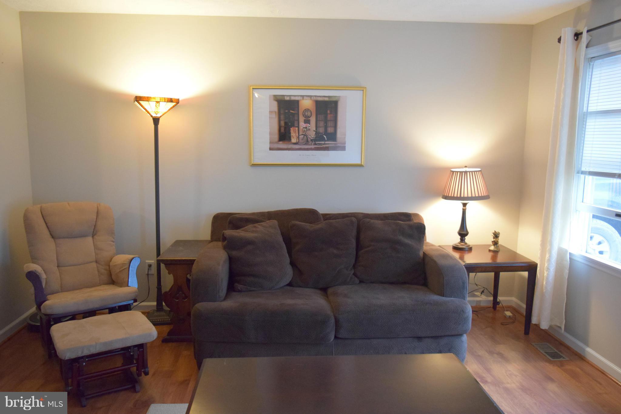 2746 High Top Road Linden, VA 22642 - Photo 9 of 30 Living Room