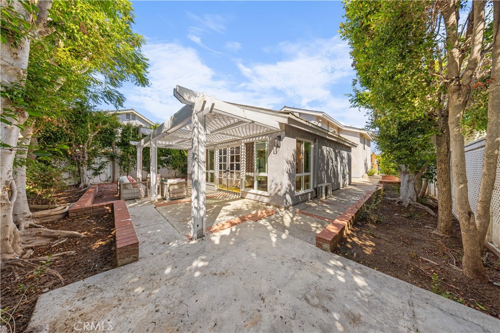 12 Oakdale Irvine, CA 92604 - Photo 61 of 73