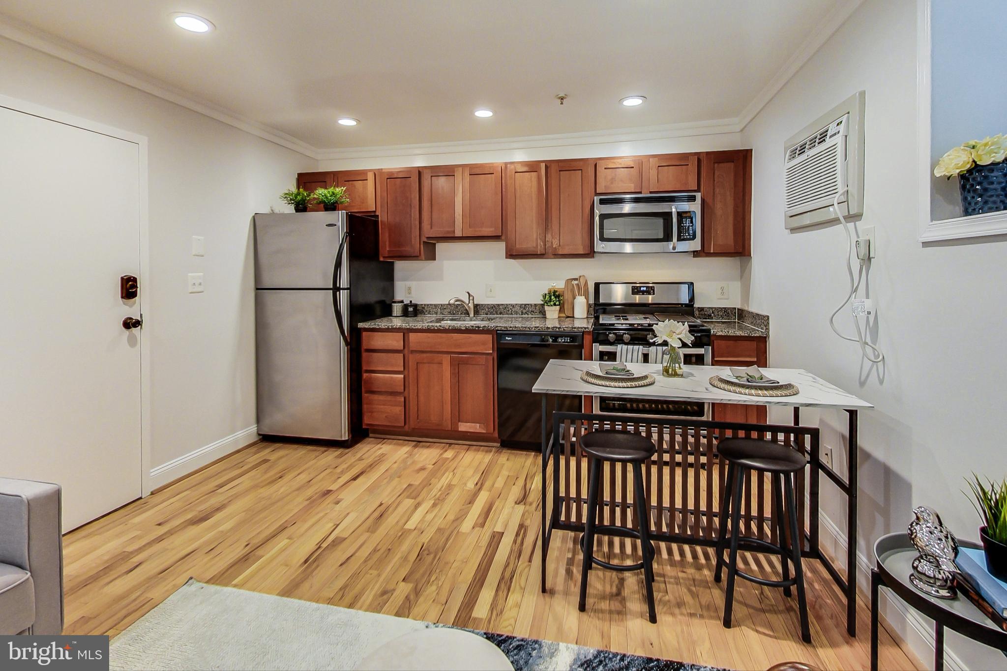 430 Irving Street Northwest, Unit 5 Washington, DC 20010 - Photo 2 of 16