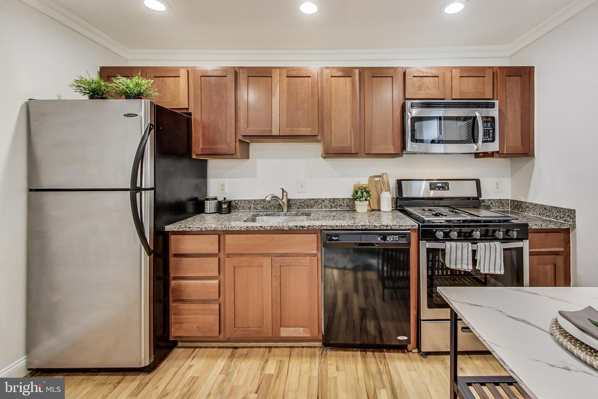 430 Irving Street Northwest, Unit 5 Washington, DC 20010 - Photo 5 of 16