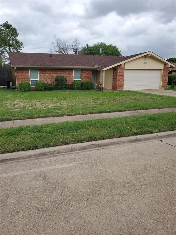 2225 Ruby Road Irving, TX 75060 - Photo 2 of 37