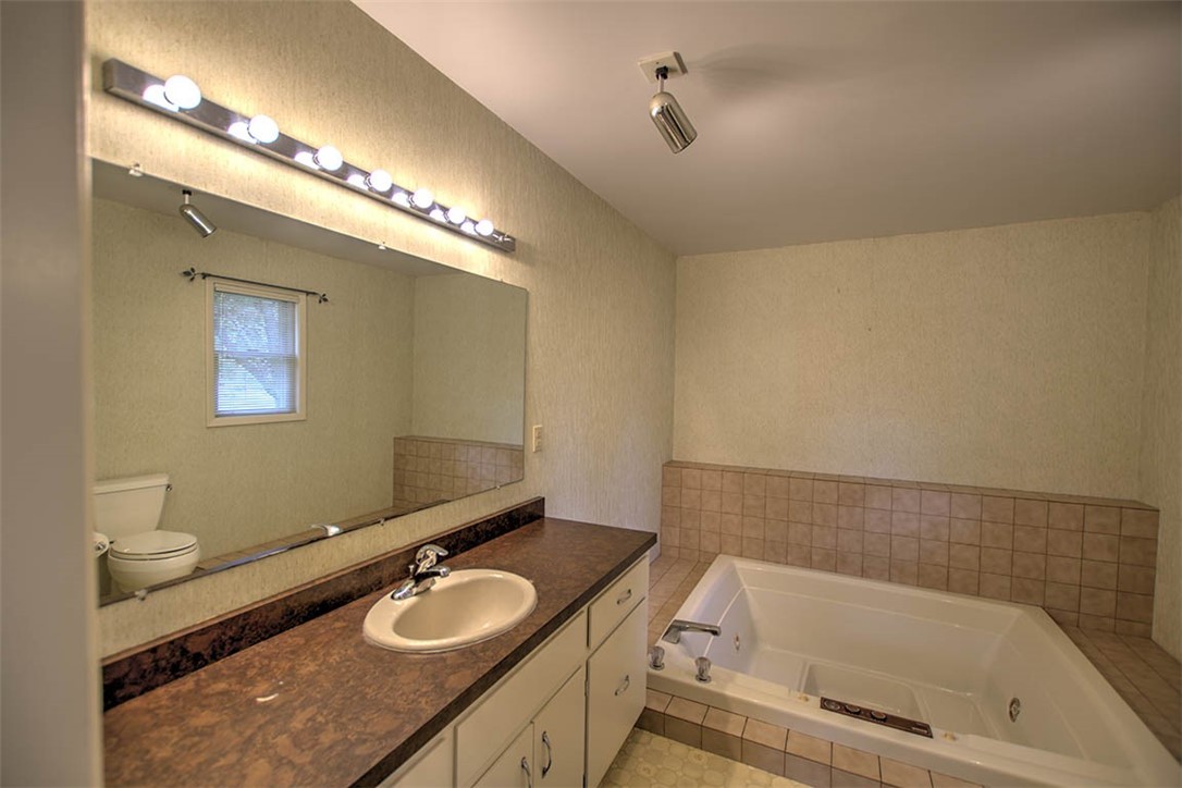 4324 East Cleveland Avenue Decatur, IL 62521 - Photo 22 of 26