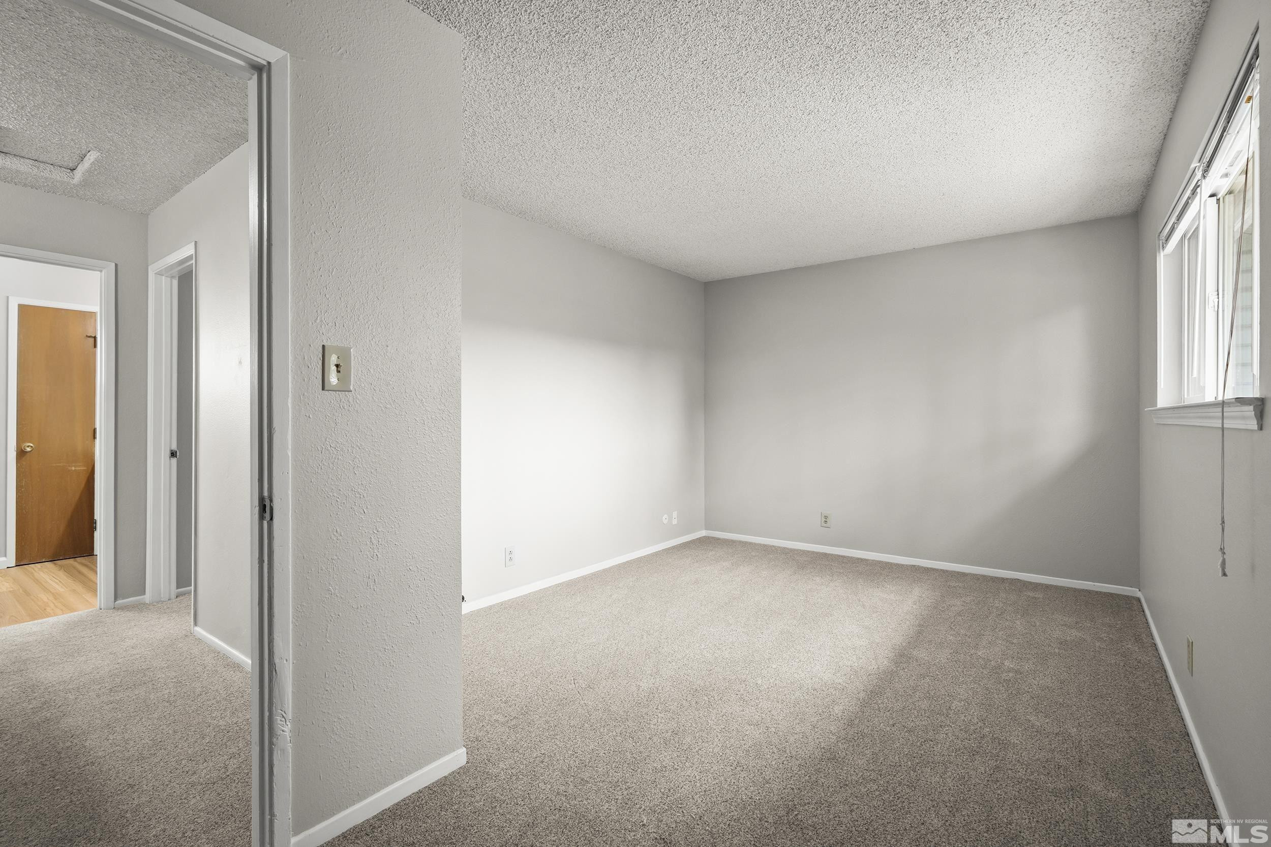 28 Smithridge Park Reno, NV 89502 - Photo 6 of 17 Photo 6