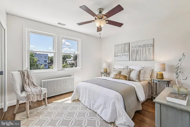 $715,000 | 2008 C Street Northeast, Washington, DC 20002