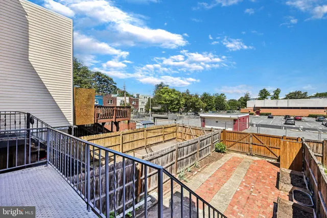 $715,000 | 2008 C Street Northeast, Washington, DC 20002