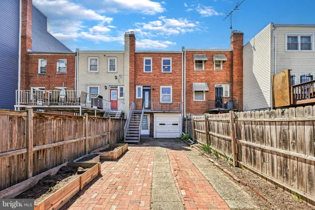 $715,000 | 2008 C Street Northeast, Washington, DC 20002