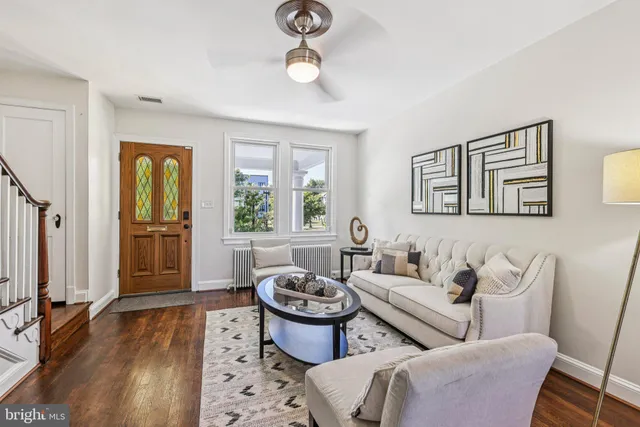 $715,000 | 2008 C Street Northeast, Washington, DC 20002