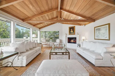 $3,988,800 | 911 Matts Court, Los Altos, CA 94024