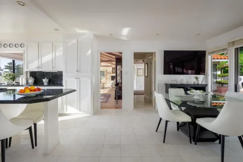 $3,988,800 | 911 Matts Court, Los Altos, CA 94024