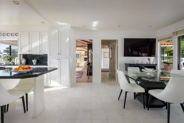 $3,988,800 | 911 Matts Court, Los Altos, CA 94024