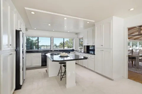 $3,988,800 | 911 Matts Court, Los Altos, CA 94024