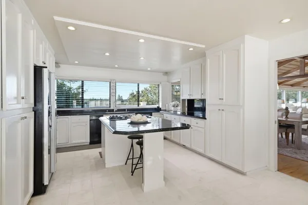 $3,988,800 | 911 Matts Court, Los Altos, CA 94024