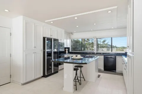 $4,188,800 | 911 Matts Court, Los Altos, CA 94024