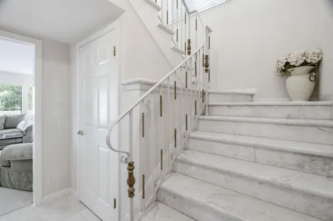 $3,988,800 | 911 Matts Court, Los Altos, CA 94024