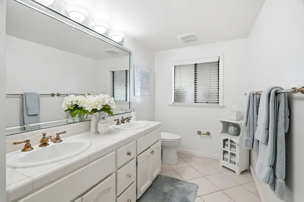 $3,988,800 | 911 Matts Court, Los Altos, CA 94024