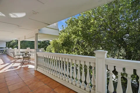 $4,188,800 | 911 Matts Court, Los Altos, CA 94024