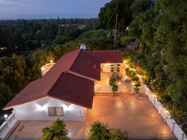 $3,988,800 | 911 Matts Court, Los Altos, CA 94024