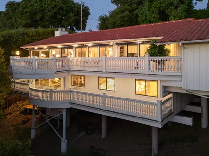 $3,988,800 | 911 Matts Court, Los Altos, CA 94024