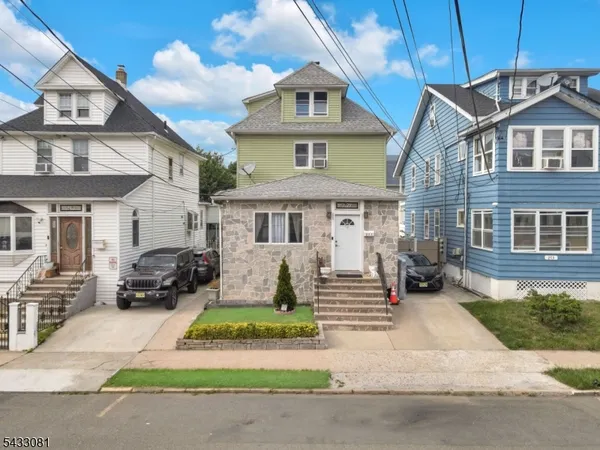 $550,000 | 269 18th Avenue, Paterson, NJ 07504