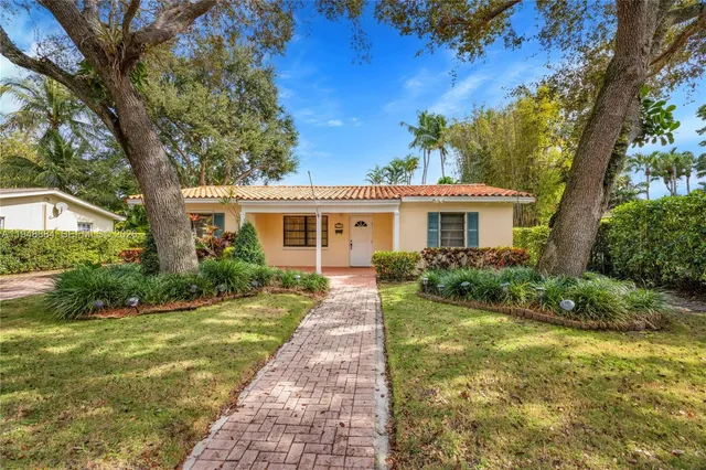 $1,329,000 | 8115 Southwest 63rd Place, Miami, FL 33143