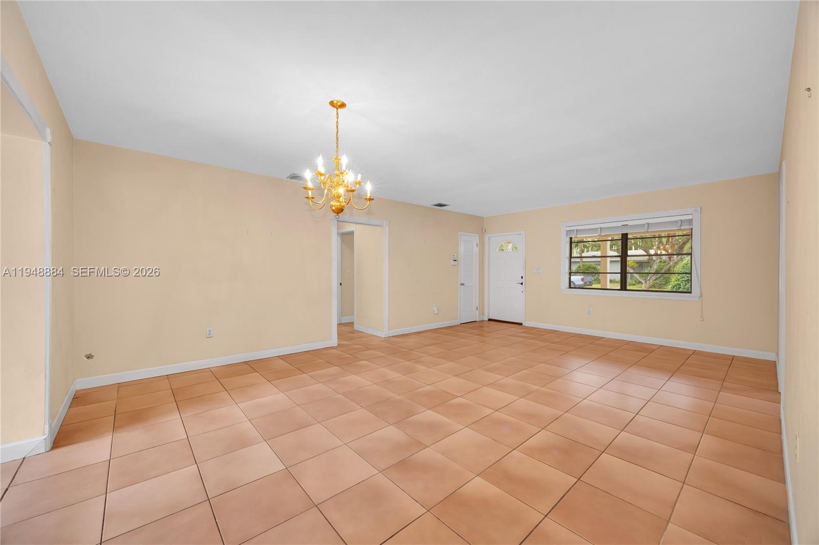 8115 Southwest 63rd Place Miami, FL 33143 - Photo 6 of 27