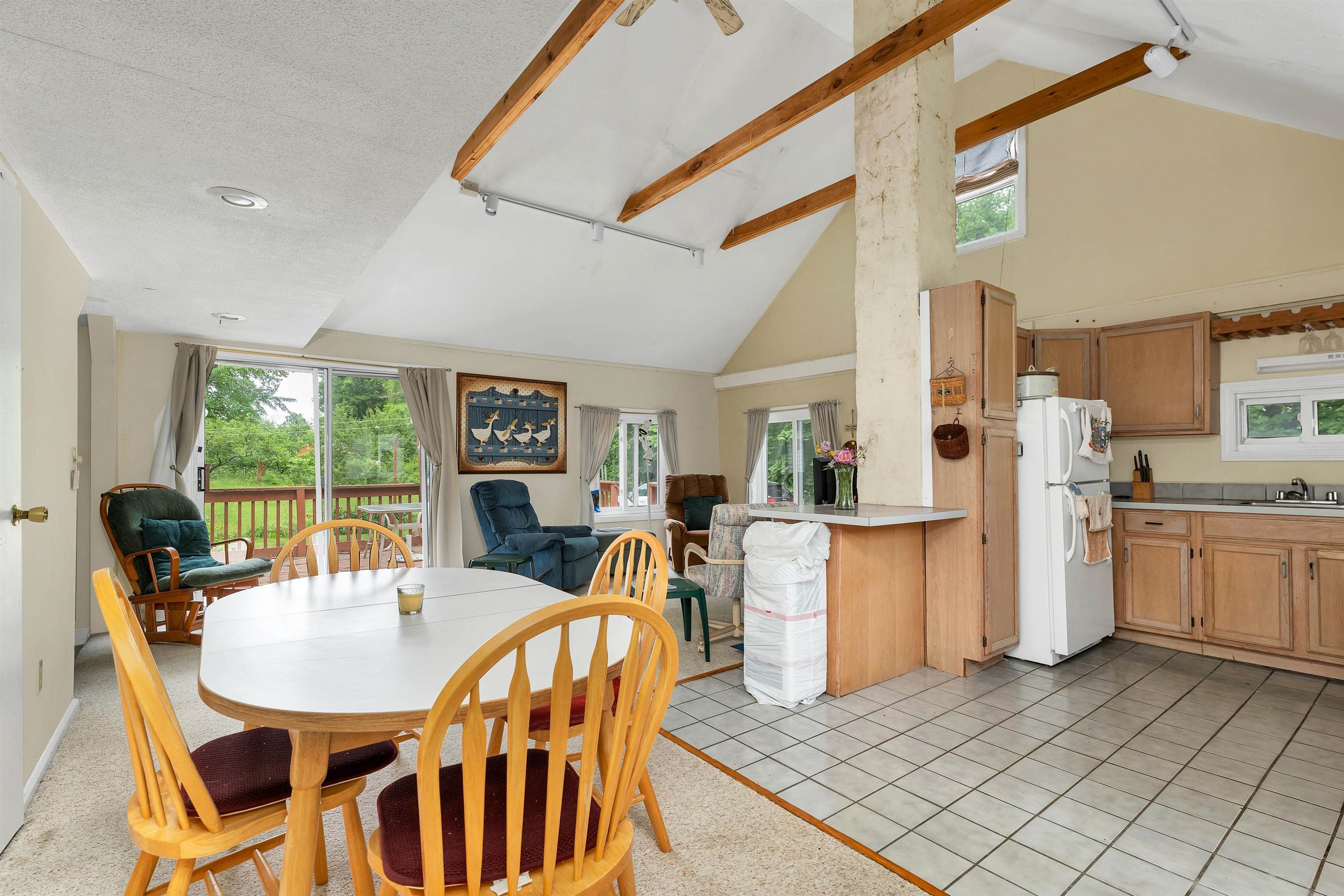 29 Pine Street Wolfeboro, NH 03894 - Photo 3 of 23