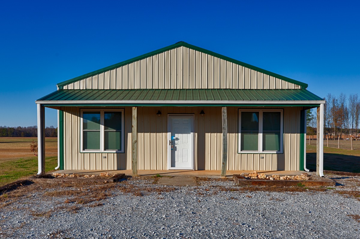 27423 Thach Road Athens, AL 35613 - Photo 3 of 15 a front view of a house