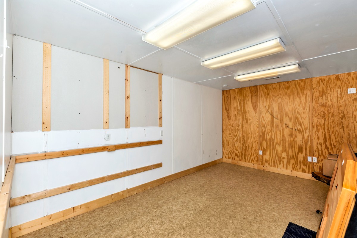 27423 Thach Road Athens, AL 35613 - Photo 7 of 15 a view of an empty room with a window