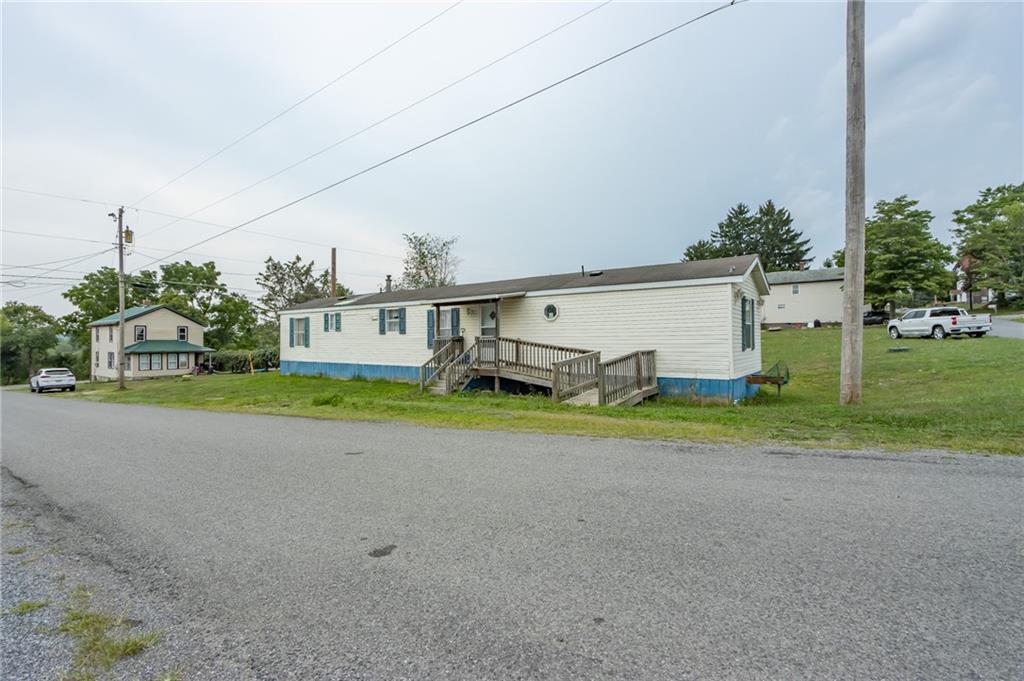 109 3rd Street Seminole, PA 16253 - Photo 3 of 19